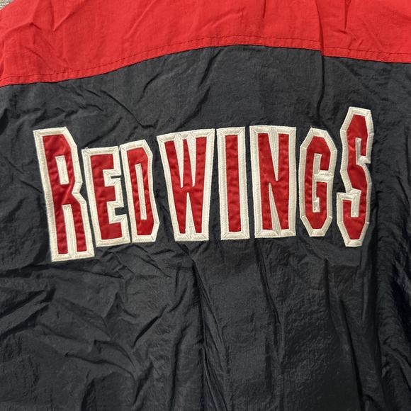 Champion Vintage NHL Detroit Red Wings Logo Embroidered Jacket Large Very Warm - Picture 2 of 16